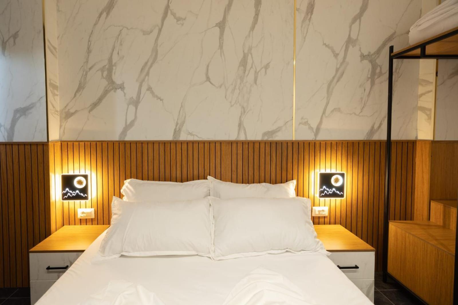 Aglon Twin'S Hotel Влёра Экстерьер фото