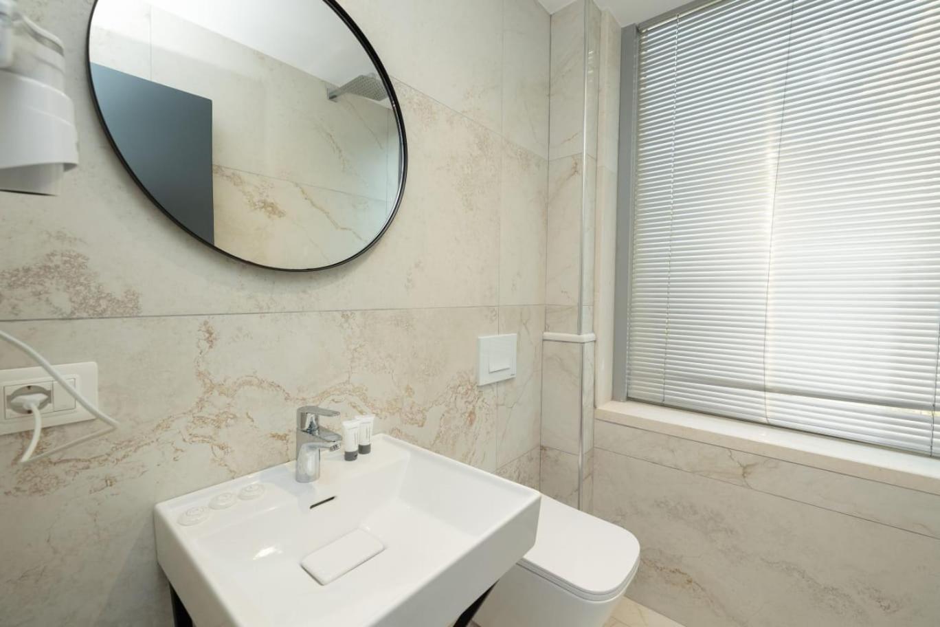 Aglon Twin'S Hotel Влёра Номер фото